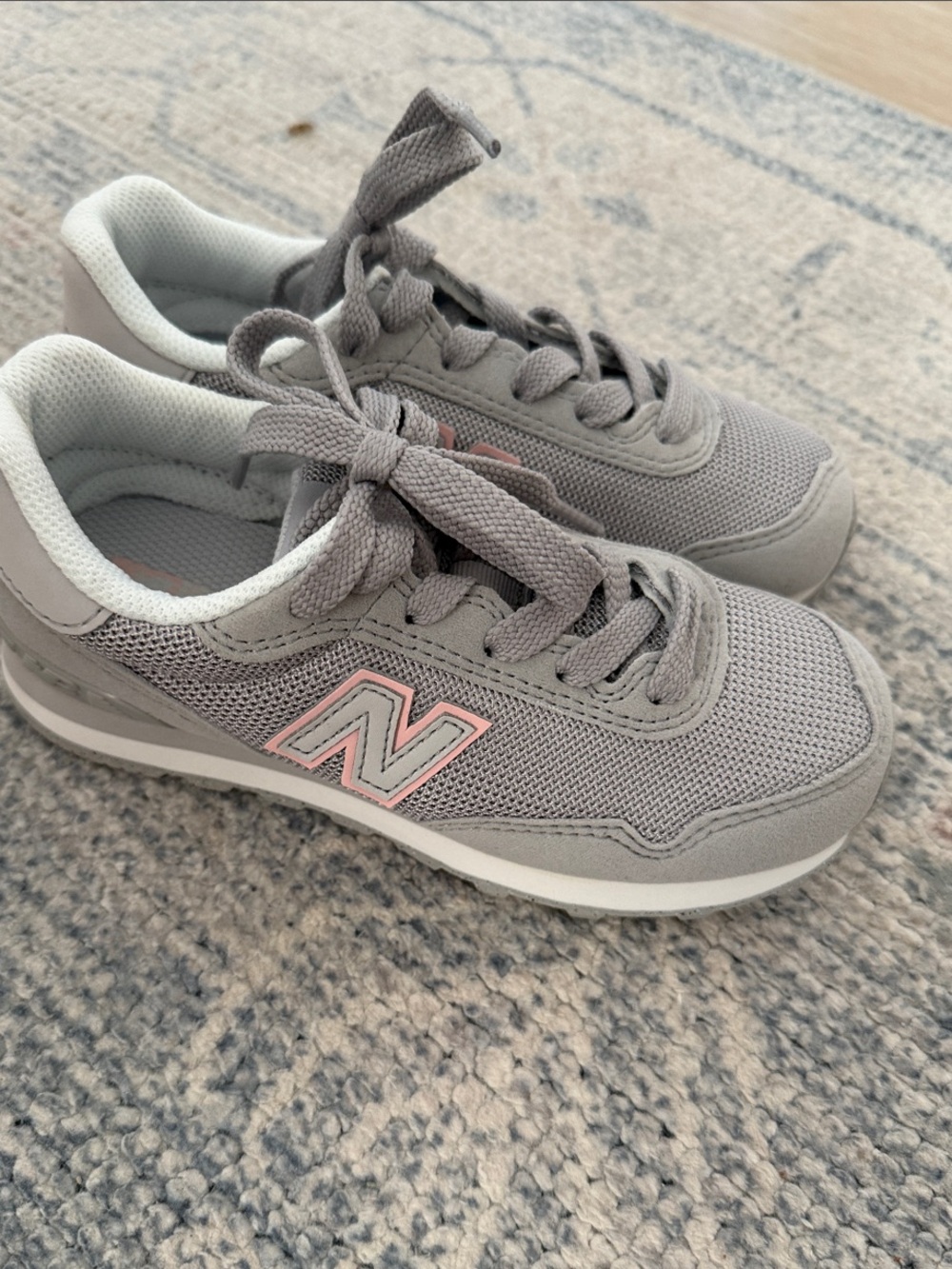 New Balance Little Kids Gray Sneakers with Pink N Logo